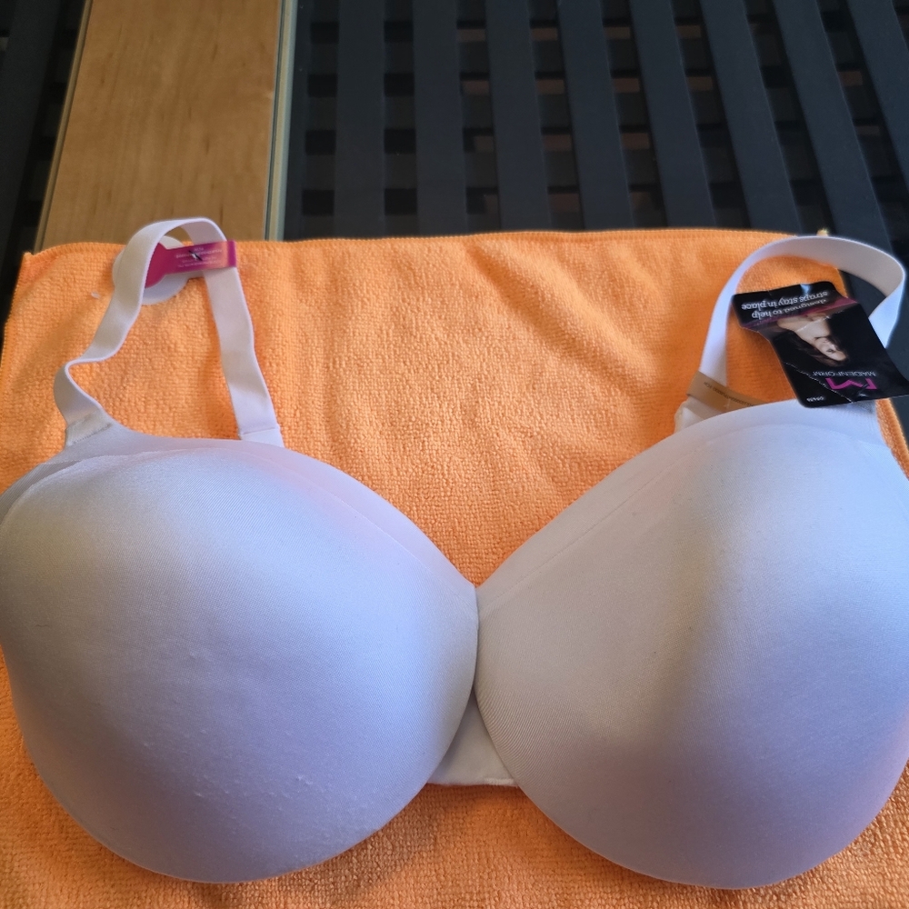 NWT Maidenform White Women's Bra Push UP